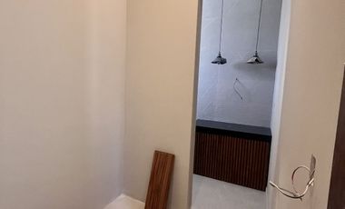 Hermosa y Moderna Residencia en Rancho San Juan