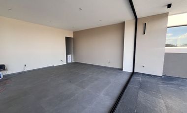 Hermosa y Moderna Residencia en Rancho San Juan