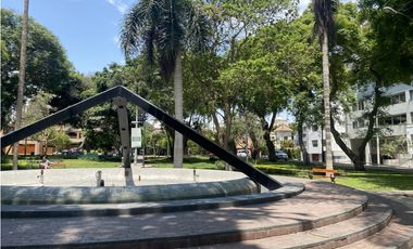 Bello Dpto 4 Dormitorios, Frente a parque Dammert