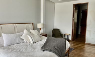 Casa Amueblada en Renta con Vista al Campo de Golf. Bosque Real
