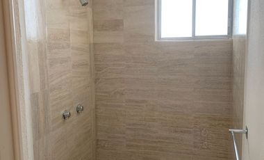 ¡Recién remodelada y Entrega Inmediata!  Solo recursos propios, no créditos