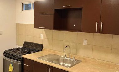 ¡Recién remodelada y Entrega Inmediata!  Solo recursos propios, no créditos