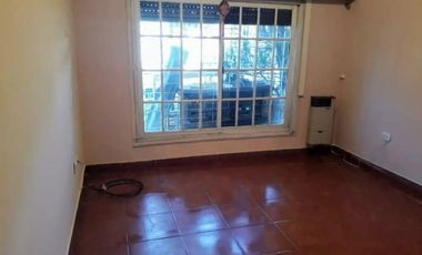 Casa en  quilmes venta oportunidad