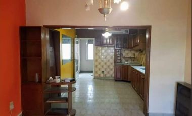 Casa en  quilmes venta oportunidad