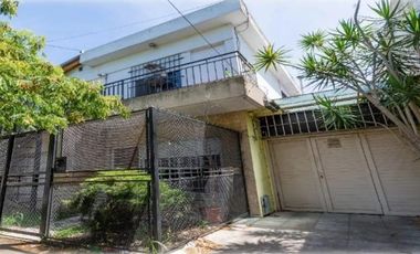Casa en  quilmes venta oportunidad
