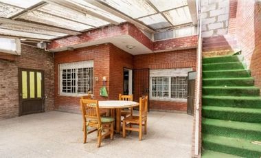 Casa en  quilmes venta oportunidad