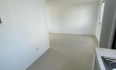 Alquila Casa de estreno en  Villa Geranio Etapa 4  AnaA