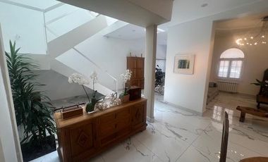 Alquiler Casa 3 dormitorios terraza parrilla Gorostiaga Zona Embajadas Belgrano