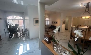 Alquiler Casa 3 dormitorios terraza parrilla Gorostiaga Zona Embajadas Belgrano