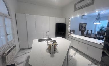 Alquiler Casa 3 dormitorios terraza parrilla Gorostiaga Zona Embajadas Belgrano