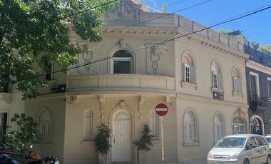 Alquiler Casa 3 dormitorios terraza parrilla Gorostiaga Zona Embajadas Belgrano
