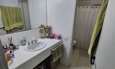 Casa en  2 plantas con terreno - 2 dormitorios