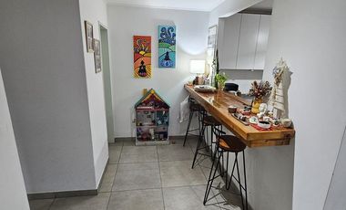 Casa en  2 plantas con terreno - 2 dormitorios