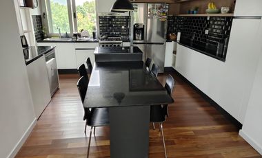Venta Departamento de 5 ambientes en complejo Cassa Isidro