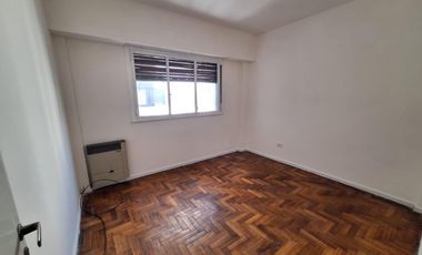 VENTA - 2 ambientes lateral mucha luz - ONCE