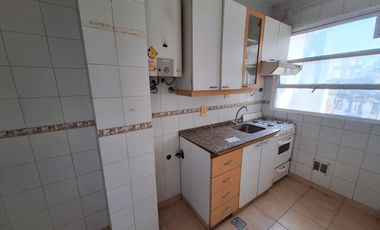 VENTA - 2 ambientes lateral mucha luz - ONCE