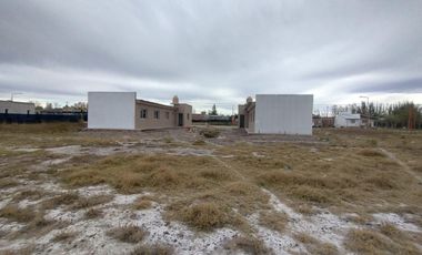 VENTA DE CASA DE 3 DORMITORIOS A ESTRENAR, FERNANDEZ ORO