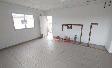 VENTA DE CASA DE 3 DORMITORIOS A ESTRENAR, FERNANDEZ ORO