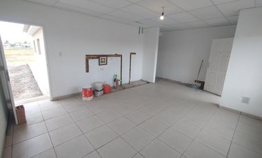 VENTA DE CASA DE 3 DORMITORIOS A ESTRENAR, FERNANDEZ ORO