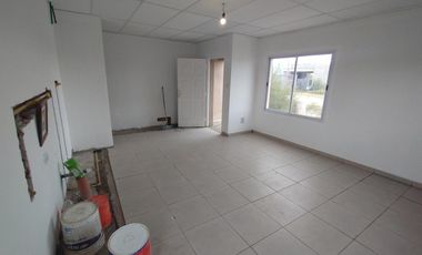 VENTA DE CASA DE 3 DORMITORIOS A ESTRENAR, FERNANDEZ ORO