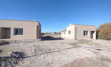 VENTA DE CASA DE 3 DORMITORIOS A ESTRENAR, FERNANDEZ ORO