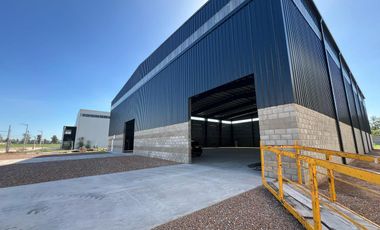 Nave Industrial en Venta/Alquiler en Parque Industrial Moreno 1