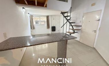 Departamento en alquiler de 3 ambientes con entrepiso - Villa Ballester