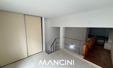 Departamento en alquiler de 3 ambientes con entrepiso - Villa Ballester