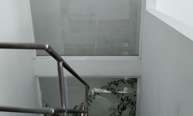 HERMOSA RESIDENCIA EN RENTA - RESIDENCIAL 