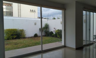 HERMOSA RESIDENCIA EN RENTA - RESIDENCIAL 
