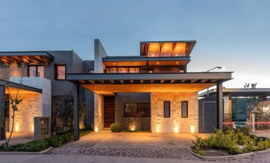 CASA EN VENTA EN ALTOZANO CONDOMINIO NIEBLA. 16