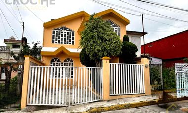 Casa en venta en Banderilla, Veracruz.