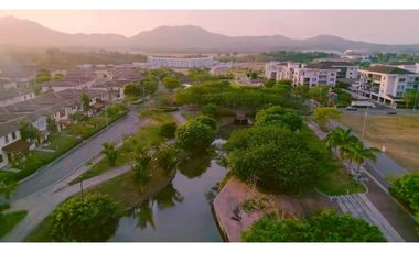 SE VENDE/ALQUILA CASA EN PANAMA PACIFICO