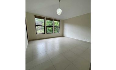 SE VENDE/ALQUILA CASA EN PANAMA PACIFICO