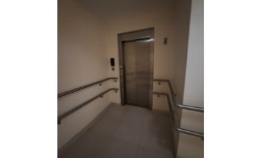 Alquilo Rooftop Balboa Office Center