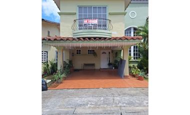 CONDADO DEL REY / CRYSTAL SPRING / 3 HABITACIONES / 250M2