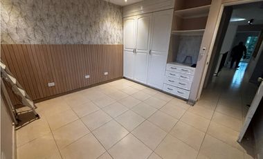 CONDADO DEL REY / CRYSTAL SPRING / 3 HABITACIONES / 250M2