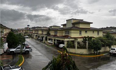 CONDADO DEL REY / CRYSTAL SPRING / 3 HABITACIONES / 250M2