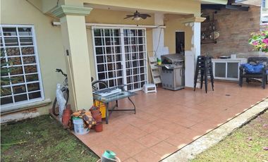 CONDADO DEL REY / CRYSTAL SPRING / 3 HABITACIONES / 250M2