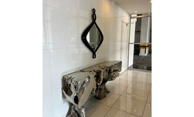 VENTA  WHITE TOWER EN AV BALBOA