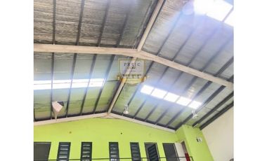 VENTA O ALQUILER DE TERRENO Y GALERA EN JUAN DIAZ