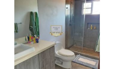 ESPECTACULAR CASA DE DOS NIVELES EN COSTA DEL ESTE