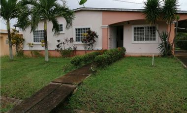 VENTA DE CASA AMOBLADA EN HACIENDA EL MIRADOR DE ANTON PANAMA