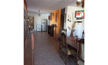 ALQUILER ANUAL CASA SAN ANTONIO CORDOBA PILETAS 3 HAB