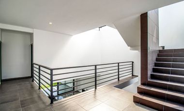 Casa en Fraccionamiento en Burgos Bugambilias Temixco - M2AI-832-Fr