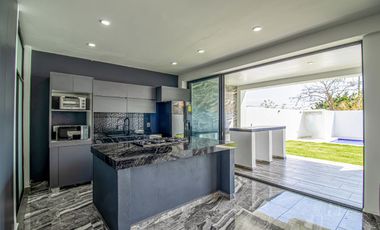 Casa en Fraccionamiento en Burgos Bugambilias Temixco - M2AI-832-Fr