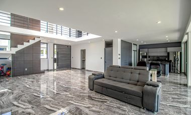 Casa en Fraccionamiento en Burgos Bugambilias Temixco - M2AI-832-Fr