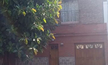 Casa para 2 Familias en venta en Quilmes Este
