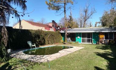 Chalet en venta en Platanos