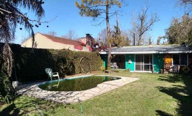 Chalet en venta en Platanos